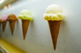 冰淇淋图片(冰淇淋图片：夏天必备的解暑神器)